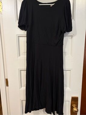 LOFT Black Women’s Midi Dress - Classic Puff Sleeve